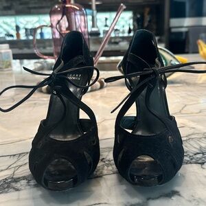 Stuart Weitzman platform high heel size 7. Black lace up!